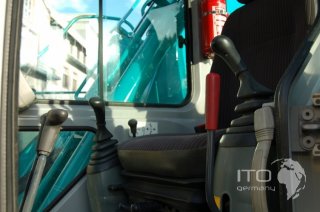 Kobelco / SK130UR