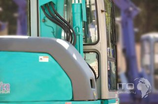 Kobelco / SK-75UR