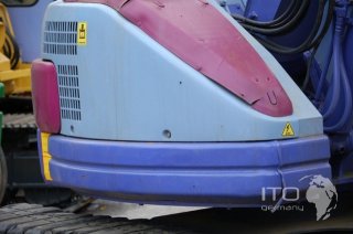 Komatsu / PC 75UU-2