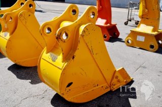 Komatsu / PC60-7
