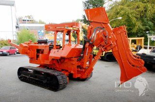 Ditch Witch / HT 100
