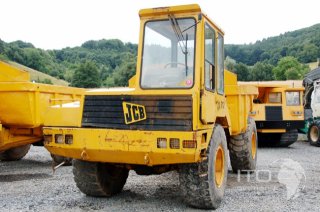 JCB / 712