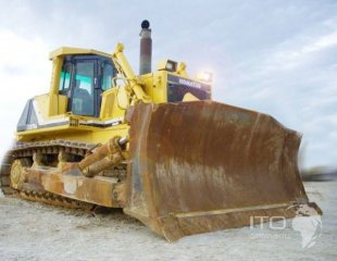 Komatsu / D275A-2