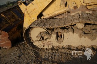 Caterpillar / 953