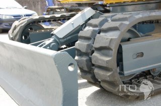 Komatsu / PC75UU-2