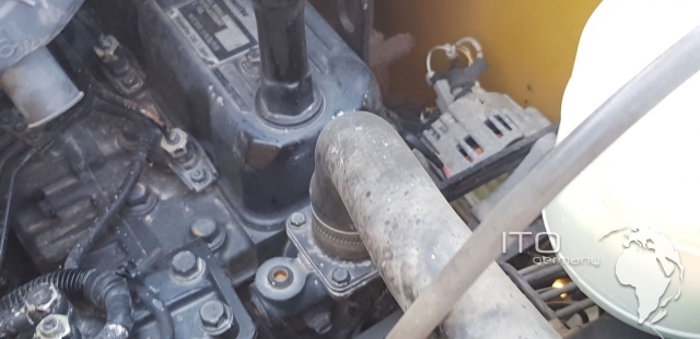 komatsu dozer salvage parts